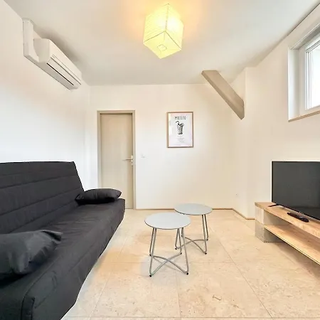 Le Ronsard - Elegance - * Мон-де-Марсан