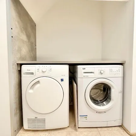 Le Ronsard - Elegance -